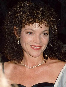 How tall is Amy Irving?